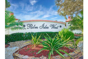 9507 Crescent View Drive N, Boynton Beach