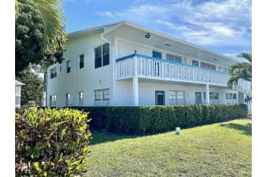 114 Oakridge I, Deerfield Beach, FL 33442 Sold 05/30/25