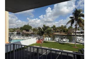 1731 SE 15th Street 201, Fort Lauderdale, FL 33316 - MLS#R11069575