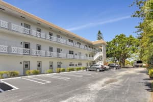 3505 Nw 48th Avenue 416, Lauderdale Lakes