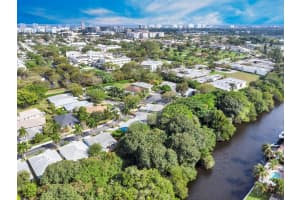 301 Del Rio Boulevard, Boca Raton, FL 33432 Sold 11/24/25