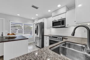 301 Del Rio Boulevard, Boca Raton, FL 33432 Sold 11/24/25