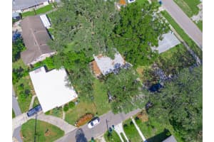 657 Ave C SW, Winter Haven, FL 33880 - MLS#R11069743