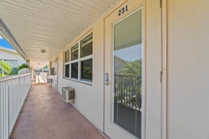 231 Dorchester J, West Palm Beach, FL 33417 - MLS#R11069765