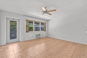 231 Dorchester J, West Palm Beach, FL 33417 - MLS#R11069765