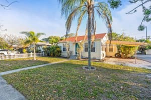 832 Lytle Street, West Palm Beach, FL 33405 - MLS#R11069801