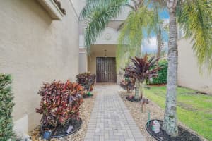 8122 Santalo Cove Court, Boynton Beach, FL 33473 Sold 05/08/25