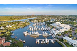 121 Spinnaker Lane, Jupiter, FL 33477 Sold 04/03/25
