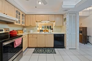 9 Ridge Pointe Drive C, Boynton Beach, FL 33435 Sold 05/16/25