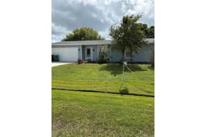 538 NW Avon Avenue, Port Saint Lucie, FL 34983 Sold 04/08/25
