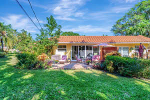 318 SE 7th Avenue 2, Delray Beach, FL 33483 Sold 10/06/25