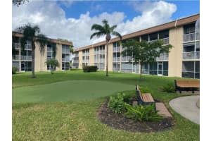 700 Village Green Court 320, Palm Springs, FL 33461 Sold 11/06/25