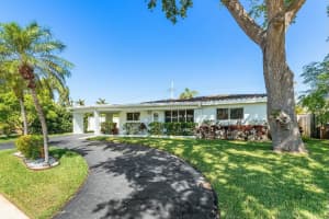 829 SE 16 Place, Deerfield Beach, FL 33441 Sold 05/01/25