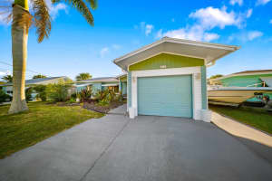 311 Granada Street, Fort Pierce, FL 34949 - MLS#R11070023