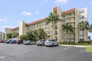 3871 Via Poinciana 104, Lake Worth