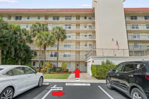 3871 Via Poinciana 104, Lake Worth, FL 33467 - MLS#R11070050