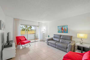 3871 Via Poinciana 104, Lake Worth, FL 33467 - MLS#R11070050