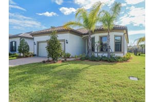 425 SE Donnell Street, Port Saint Lucie, FL 34984 Sold 08/01/25