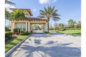 425 SE Donnell Street, Port Saint Lucie, FL 34984 Sold 08/01/25