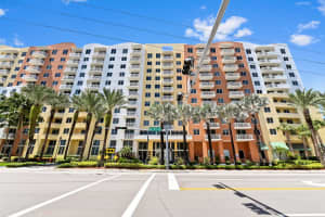 18800 Ne 29th Avenue 816, Aventura