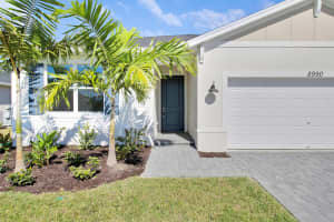 8990 Dahlia Cir Circle, Port Saint Lucie, FL 34986 - MLS#R11070095