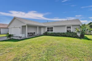 662 SW Mccracken Avenue, Port Saint Lucie, FL 34953 Sold 05/09/25