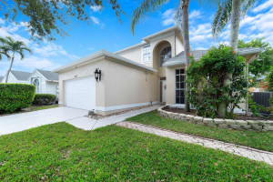 1323 Fairfax Circle E, Boynton Beach, FL 33436 Sold 05/02/25
