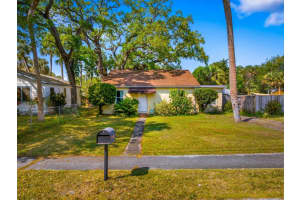 810 Citrus Avenue, Fort Pierce, FL 34950 Sold 05/05/25