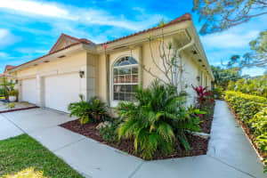 6872 SE Warwick Lane, Stuart, FL 34997 Sold 04/14/25