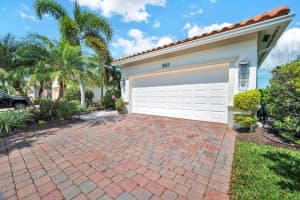 11323 SW Mountain Ash Circle, Port Saint Lucie, FL 34987 Sold 09/18/25