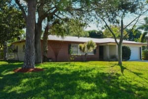 4174 Larch Avenue, Palm Beach Gardens, FL 33418 Sold 05/13/25