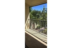 2050 Oleander Boulevard 11205, Fort Pierce