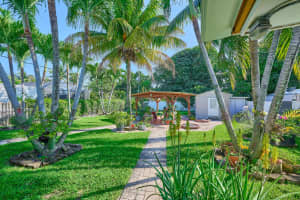 612 W Drew Street, Lantana, FL 33462 - MLS#R11070429