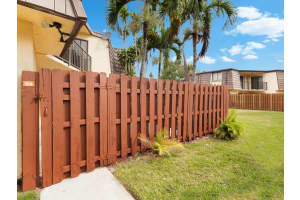 154 Springdale Circle, Palm Springs, FL 33461 Sold 04/25/25