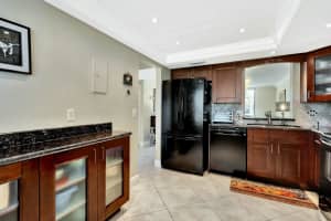 27 Abbey Lane 303, Delray Beach, FL 33446 Sold 06/09/25