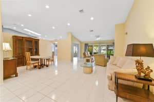 8280 Lake Cypress Road, Lake Worth, FL 33467 - MLS#R11070615