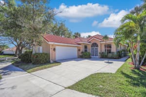 216 Hampton Court, Jupiter, FL 33458 Sold 09/17/25