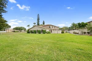 4451 Willow Pond Road B, West Palm Beach, FL 33417 Sold 05/30/25
