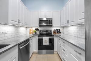 1106 Hyacinth Place, Wellington