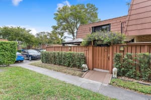 410 Buttonwood Lane, Boynton Beach, FL 33436 Sold 05/01/25