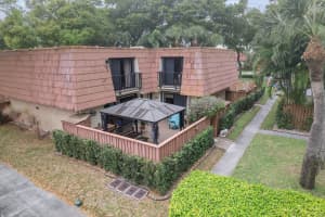 410 Buttonwood Lane, Boynton Beach, FL 33436 Sold 05/01/25