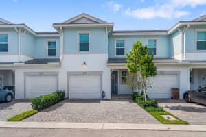 525 Spoonbill Terrace, Deerfield Beach, FL 33442 Sold 05/27/25