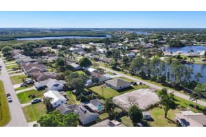 718 SE Ablett Lane, Port Saint Lucie, FL 34984 Sold 05/16/25