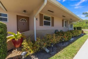 2533 Dudley Drive W E, West Palm Beach, FL 33415 - MLS#R11070799