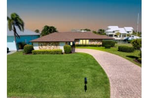 272 Bermuda Beach Drive, Fort Pierce, FL 34949 Sold 05/19/25