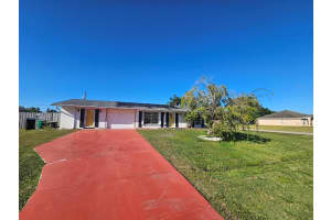 505 SW Lakehurst Drive, Port Saint Lucie, FL 34983 Sold 05/09/25