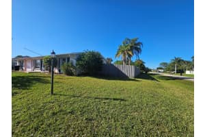 505 SW Lakehurst Drive, Port Saint Lucie, FL 34983 Sold 05/09/25