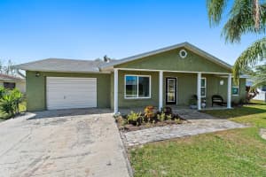 422 SE Lamon Lane, Port Saint Lucie, FL 34983 Sold 06/20/25