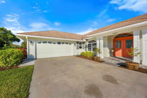 1400 56th Square W, Vero Beach, FL 32966 Sold 05/01/25