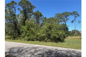 962 Seneca Avenue, Sebastian, FL 32958 Sold 05/12/25